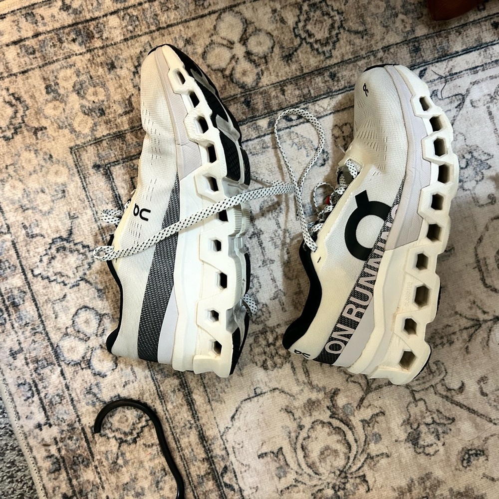 On Running Cloud monster Black and White Athletic Shoes